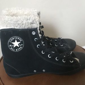 High top black converse with Sherpa